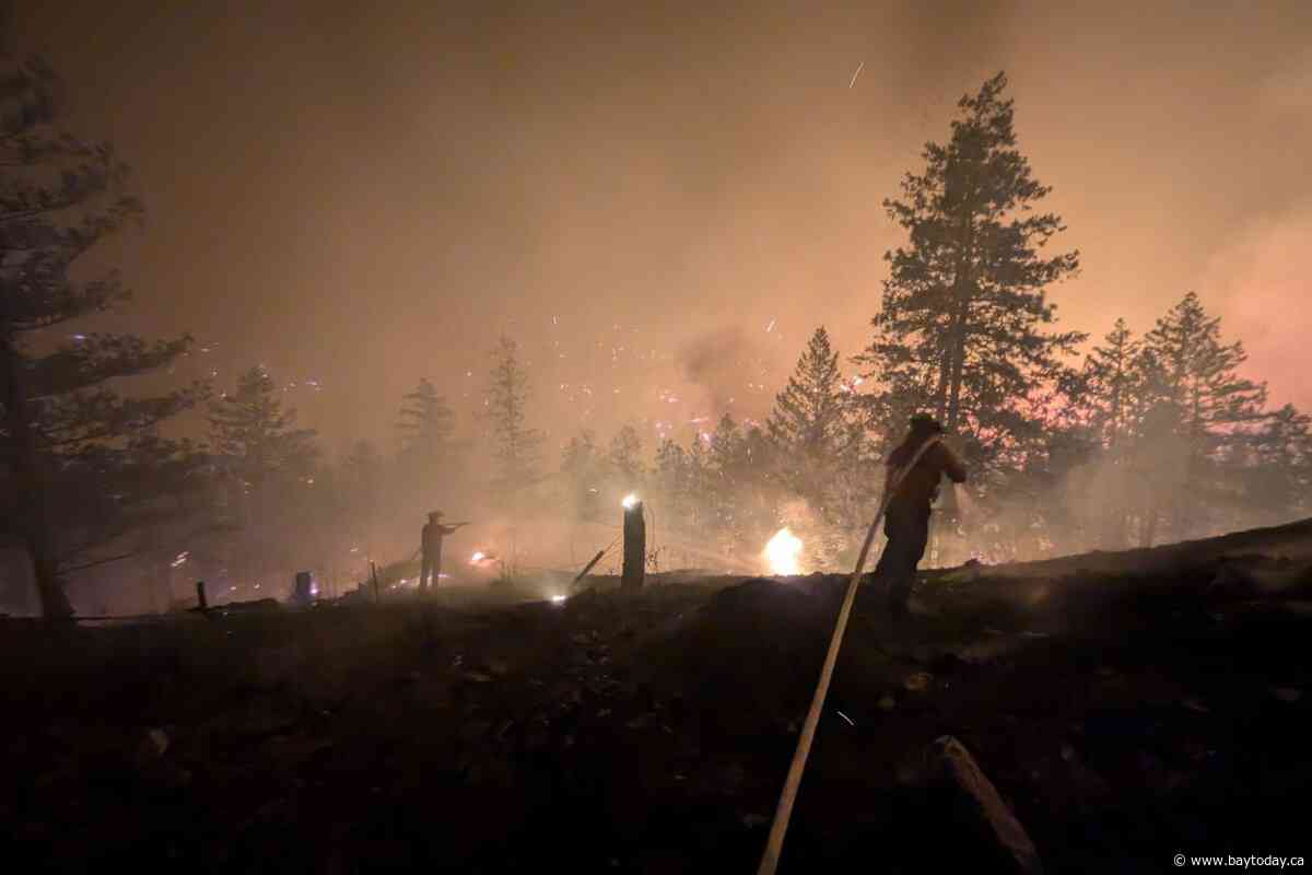 B.C. wildfire showing little new growth after forcing thousands to flee