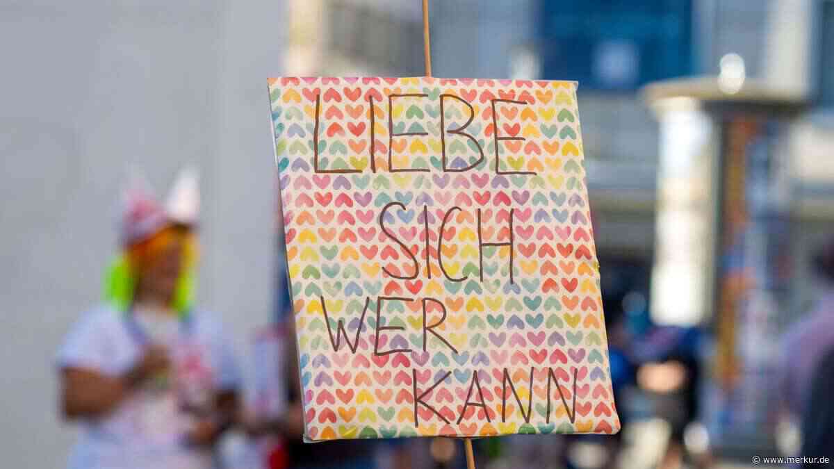 „Offene, vielfältige und tolerante Gesellschaft“: Teilnahmerekord beim CSD in Nürnberg
