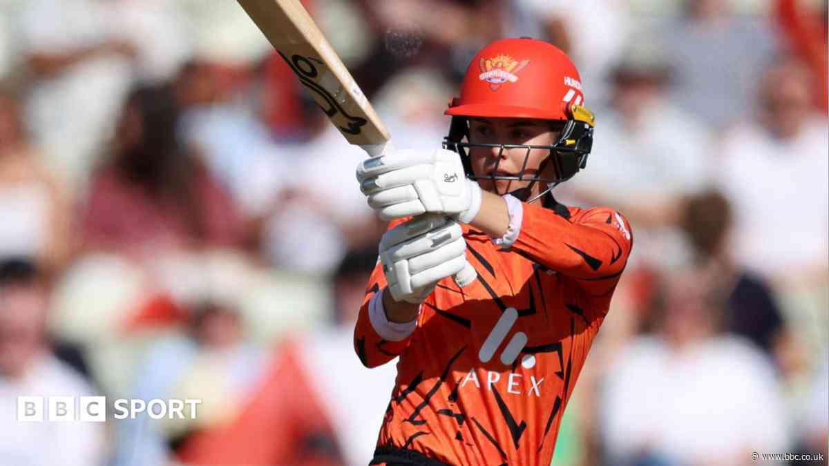 Sunrisers knock out three sides with Phoenix win