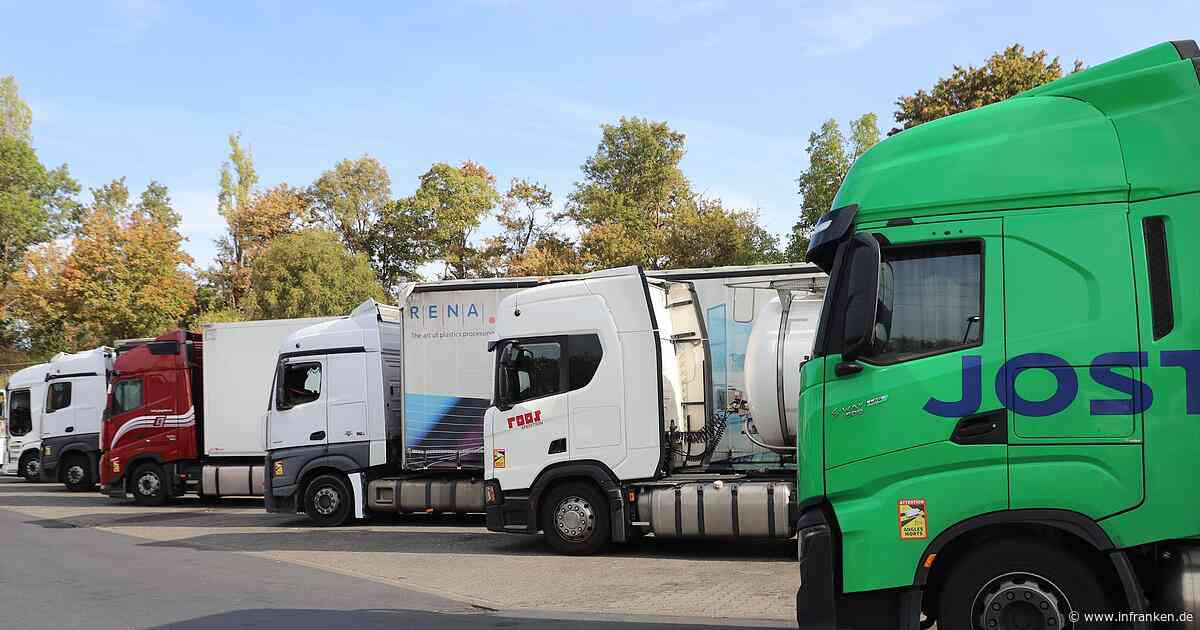Fahrverbot ausgesetzt - erste Laster rollen am Sonntag