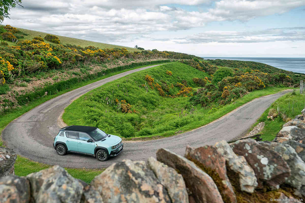Driving a Renault 4 the length of the UK – on solar power alone