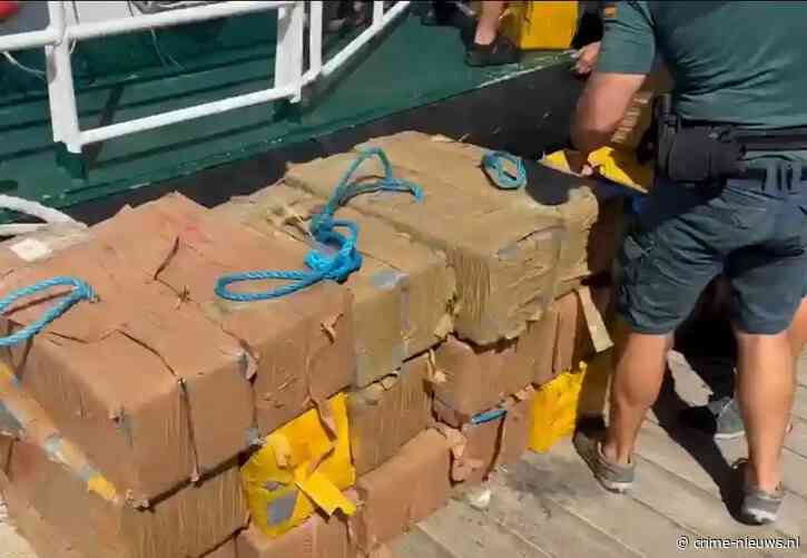 Honderden kilo’s cocaïne bij wilde achtervolging voor Spaanse kust gedumpt in zee