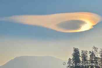 Expert Claims Aliens Hide Inside Mountain Clouds to 'Scan the Thoughts of Humans Below' in Photo