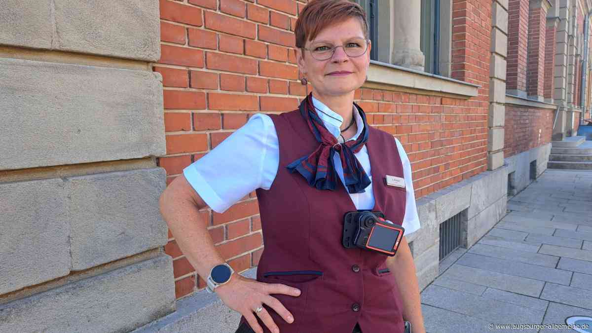 „Du Hexe bist in der Hölle geboren“: Wie eine Allgäuer Zugbegleiterin den Alltag in der Regionalbahn erlebt