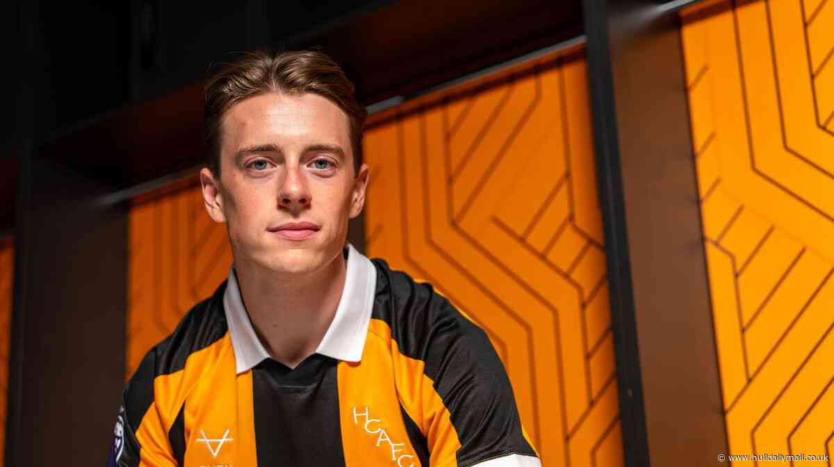 Sergej Jakirovic delivers Elliot Stroud verdict as World Cup ace joins Hull City