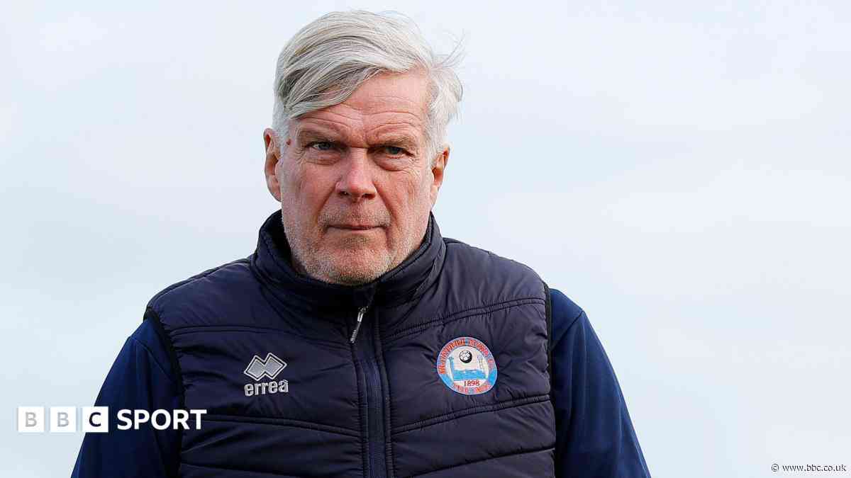 Braintree Town transfer embargo lifted