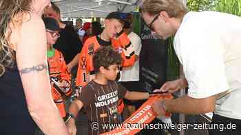Viel Nähe beim „Hockey Day“: Grizzlys machen Lust auf die neue Eishockey-Saison