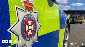 Man dies after car crashes into tree
