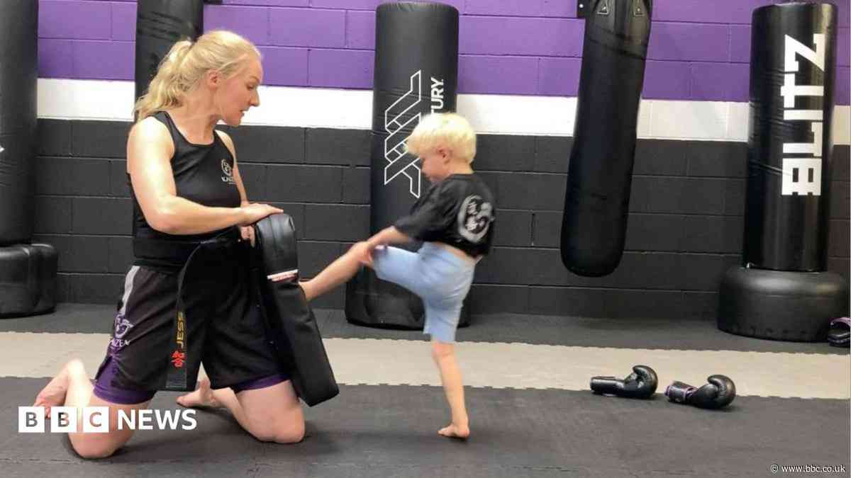 Kickboxing helps girl, 5, recover from transplant