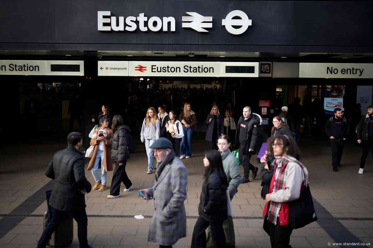 Trains to and from London face major disruption due to electrical fault affecting UK rail