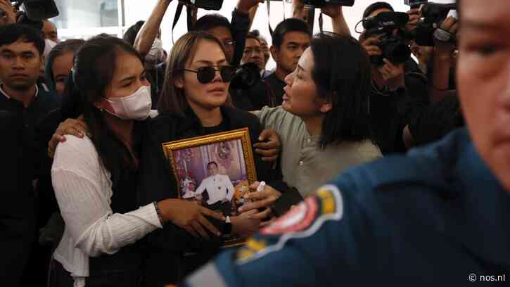 Jonge Thaise schoolschutter keek online naar gewelddadige content