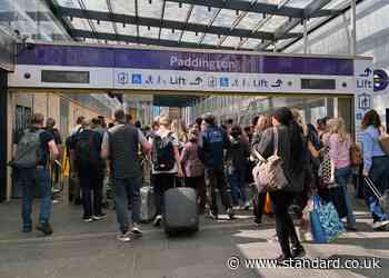 London travel news LIVE: Heathrow trains hit by 'flooding' with major disruption on Elizabeth line