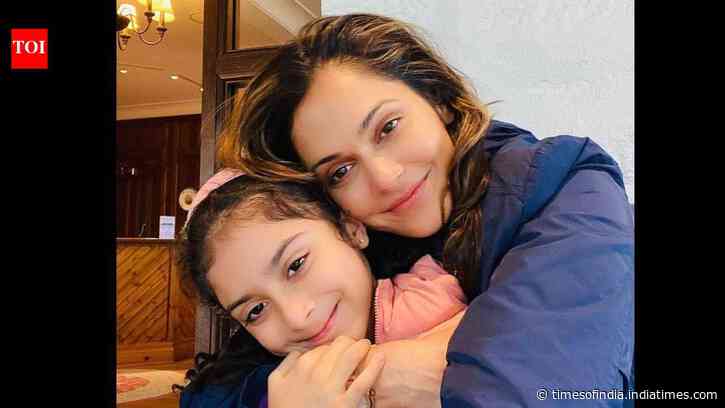 Isha Koppikar’s powerful parenting lesson on raising children and what new-age parents can learn from it