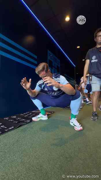 Ter Stegen ready for his Ajax debut 🧤