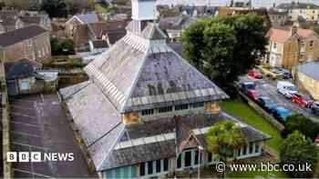 'Iconic' hall could be transformed into theatre