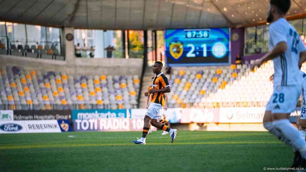 Hull City primed to make fresh Oscar Zambrano transfer decision
