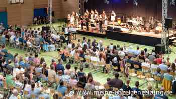 Sommerkonzert der Karl-Meichelbeck-Realschule mit heißen Rhythmen