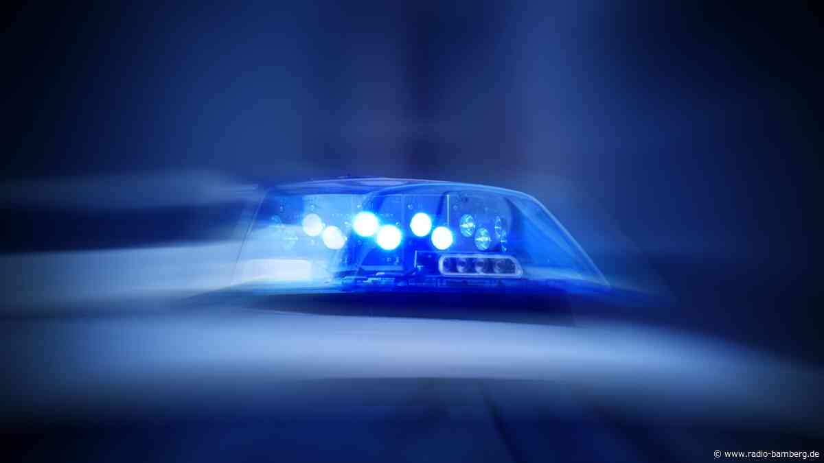 Diebe machen in Autohaus Beute: Räder von mehreren hochwertigen Autos gestohlen