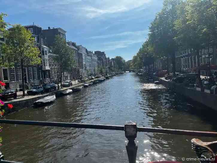 17-jarige bekent explosie bij kantoorpand in Amsterdam en zegt in opdracht te hebben gehandeld