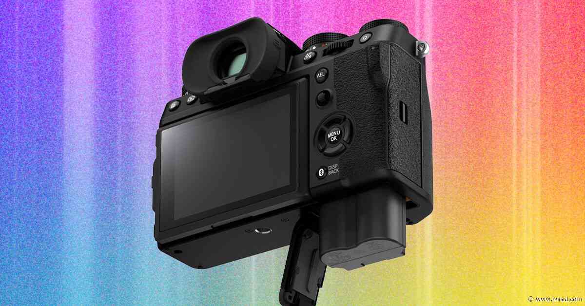 How to Choose a Camera (2026): Sensors, Megapixels, Terms