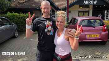 Man fundraises for stranger's dream trip