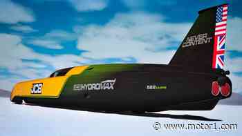 JCB Hydromax Smashes Bonneville Record Before FIA Attempt