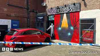 Bar customers danced as medics tried to save dying man, police say