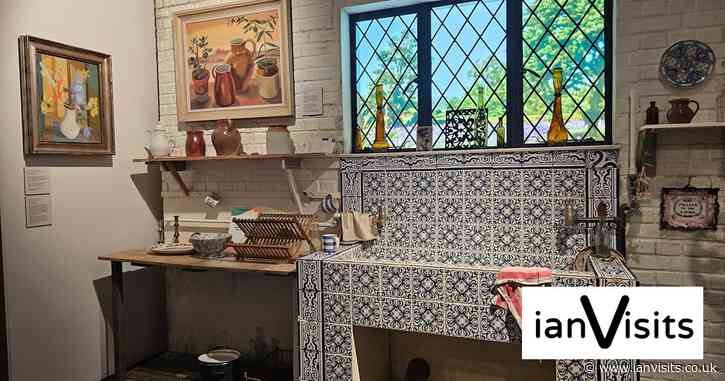 London exhibition recreates the bohemian cottage where Lucian Freud learned to paint