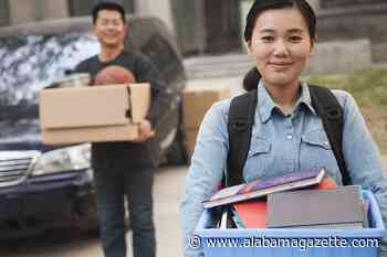 How parents can help college students manage money and avoid mistakes