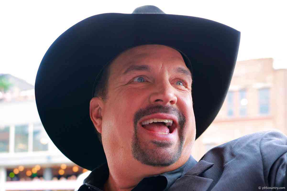 Garth Brooks Sings High Praises for These Two Country Women
