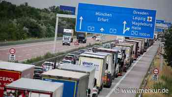 Niedrigwasser legt Rhein lahm: Bayern kippt Lkw-Sonntagsfahrverbot