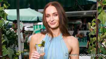 The retro cocktail that's making a comeback... it has half the calories and a fraction of the sugar of a margarita