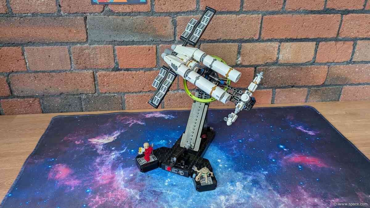 Lego Project Hail Mary review: Amaze, amaze, amaze!
