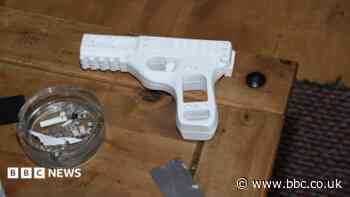 'Gun obsessed' man jailed for printing 3D gun