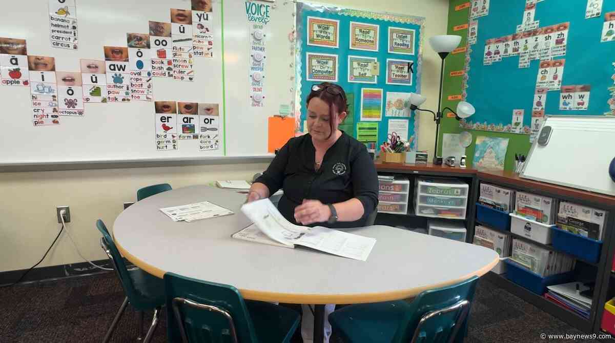 Manatee County Schools launches program to turn paraprofessionals into teachers