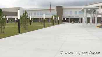 Wellen High, first new Sarasota high school in 25 years, opens its doors