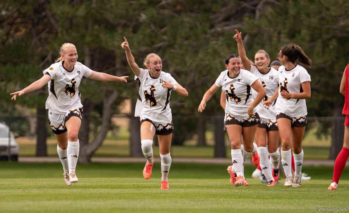 Cowgirls Pepper Denver Goalkeeper in 1-0 Exhibition Victory