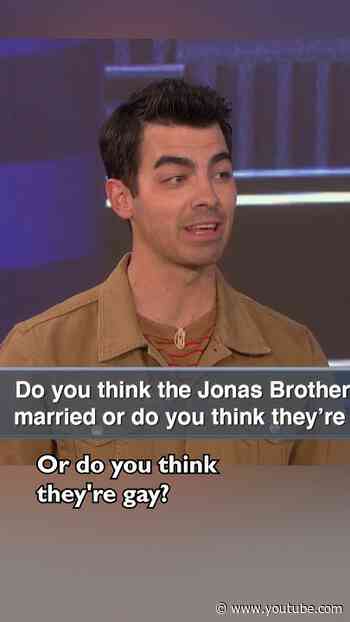 Jonas Brothers Play “Say Whaat”