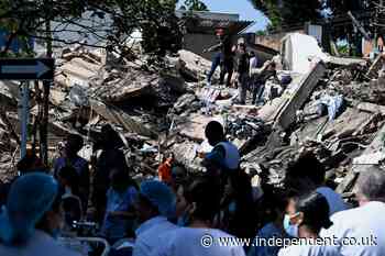 Powerful 7.4-magnitude earthquake hits Colombia leaving at least 111 dead and more trapped 