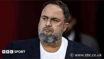 Forest owner Marinakis sues Palace over gun banner