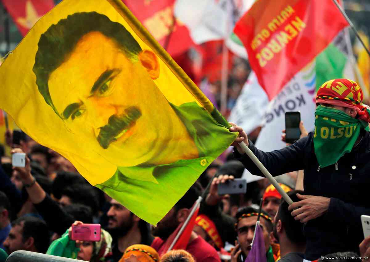 Parlament in Türkei verabschiedet Gesetz für Frieden mit PKK