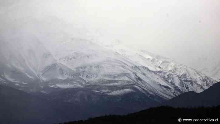 Más de 2.000 aislados y 600 camiones varados por nevadas en Lonquimay