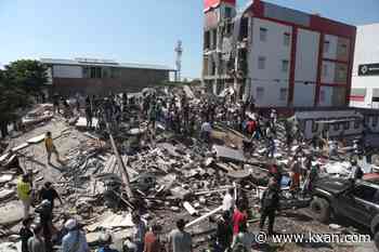 Magnitude 7.4 quake rocks western Colombia, killing at least 111 people