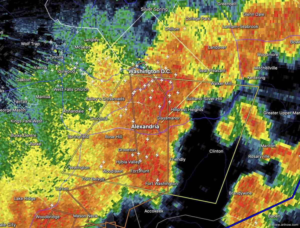 UPDATE: Power outages, downed trees reported as storms roll through Arlington