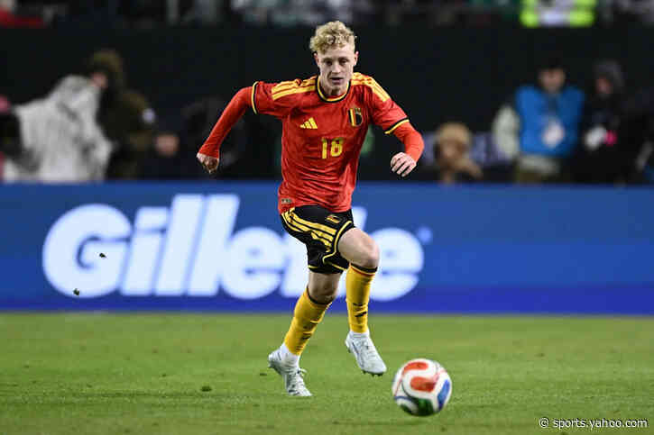Manchester United Are Facing Stiff Competition For This Talented Left-Back: Good Fit For Carrick?