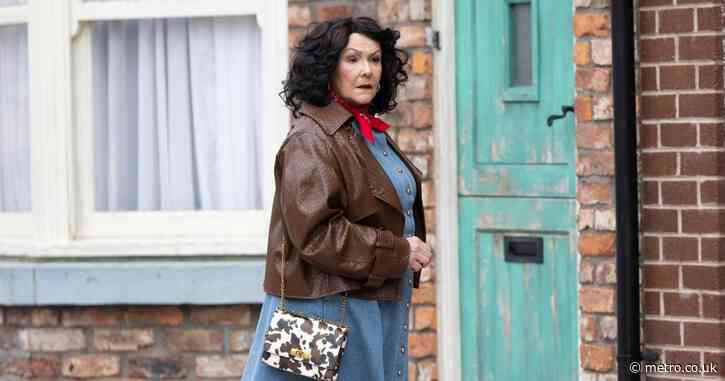 A face from the past arrives in Coronation Street – and she’s going to die
