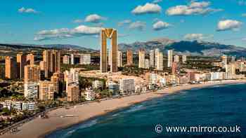 Brit tourist dies in horror parasailing accident on Benidorm holiday