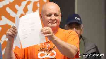 Métis leader, residential school survivor Louis Gardiner remembered for decades of advocacy