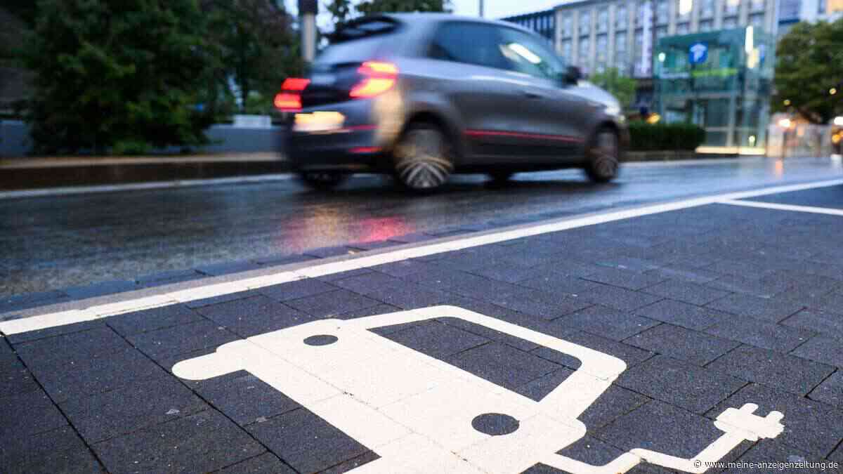 Versicherung: Immer mehr Autofahrer wechseln zum Elektroauto