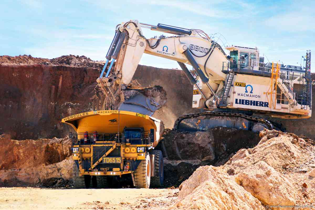 Macmahon books $406m contract